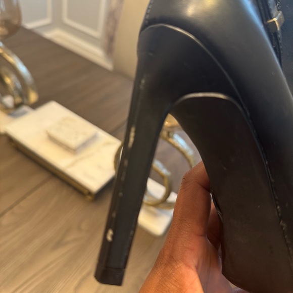 Guess Leather Booties - Picture 4 of 8